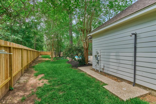 19 Craggy Rock Street, The Woodlands, TX 77381