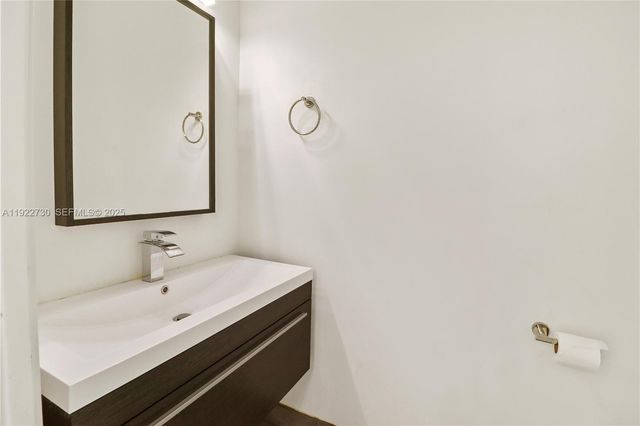 3461 SW 25th St A, Miami, FL 33133