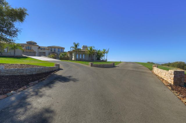 2070 W Green Springs Rd, El Dorado Hills, CA 95762