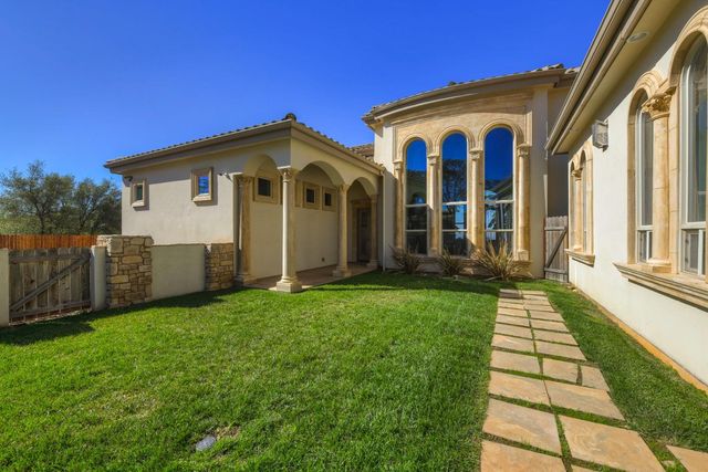 2070 W Green Springs Rd, El Dorado Hills, CA 95762