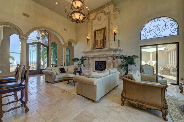 2070 W Green Springs Rd, El Dorado Hills, CA 95762