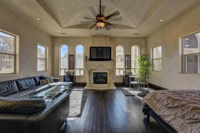 2070 W Green Springs Rd, El Dorado Hills, CA 95762