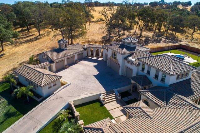 2070 W Green Springs Rd, El Dorado Hills, CA 95762