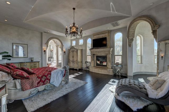 2070 W Green Springs Rd, El Dorado Hills, CA 95762