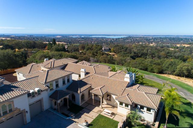 2070 W Green Springs Rd, El Dorado Hills, CA 95762