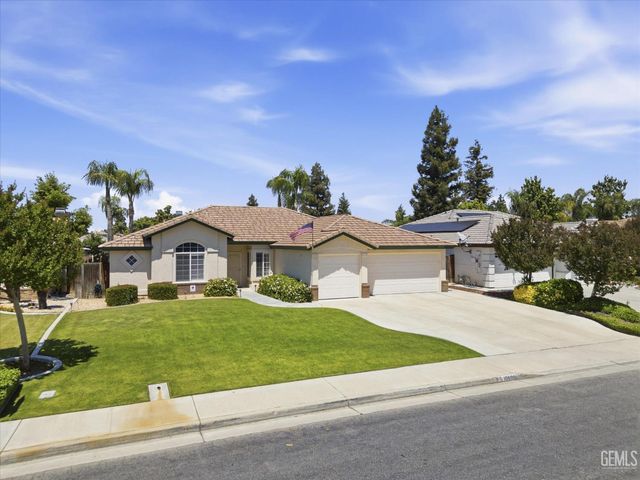 10600 Mersham Hill Drive, Bakersfield, CA 93311