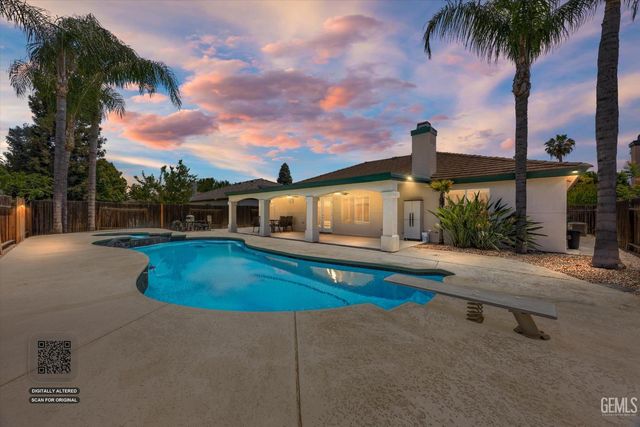 10600 Mersham Hill Drive, Bakersfield, CA 93311
