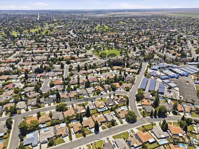 10600 Mersham Hill Drive, Bakersfield, CA 93311