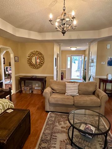 1107 Longleaf Dr., Manning, SC 29102