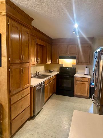 1107 Longleaf Dr., Manning, SC 29102