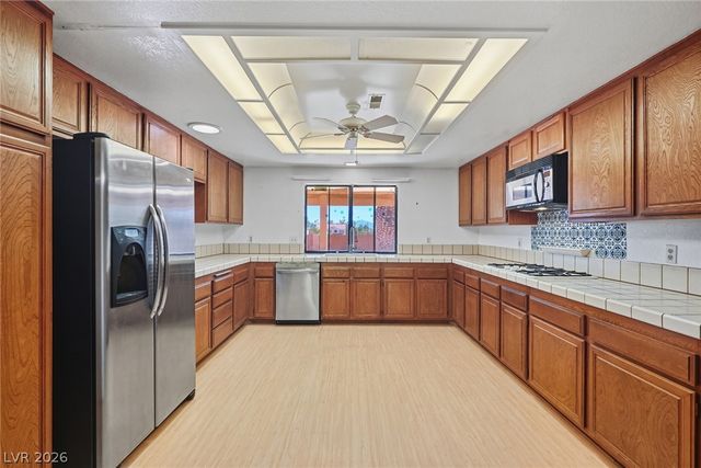 212 Spanish Drive, Las Vegas, NV 89110