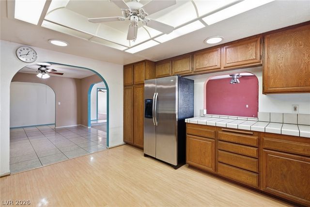 212 Spanish Drive, Las Vegas, NV 89110