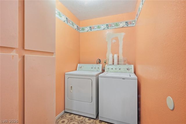 212 Spanish Drive, Las Vegas, NV 89110