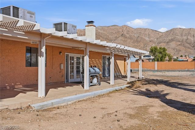 212 Spanish Drive, Las Vegas, NV 89110