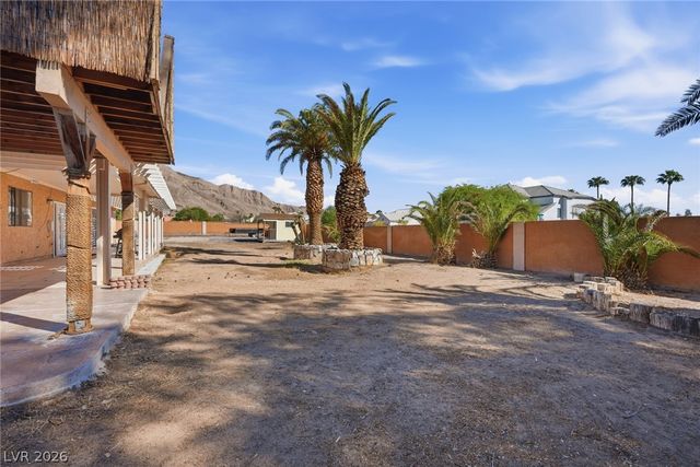 212 Spanish Drive, Las Vegas, NV 89110
