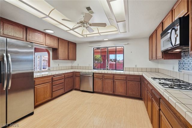 212 Spanish Drive, Las Vegas, NV 89110