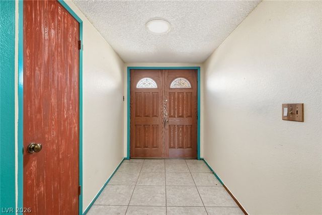 212 Spanish Drive, Las Vegas, NV 89110