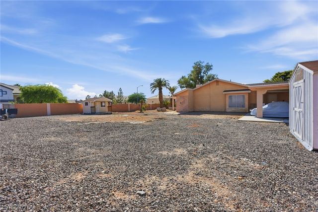 212 Spanish Drive, Las Vegas, NV 89110