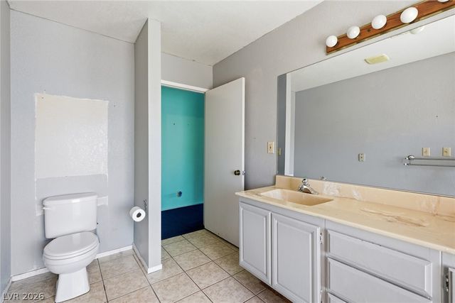 212 Spanish Drive, Las Vegas, NV 89110