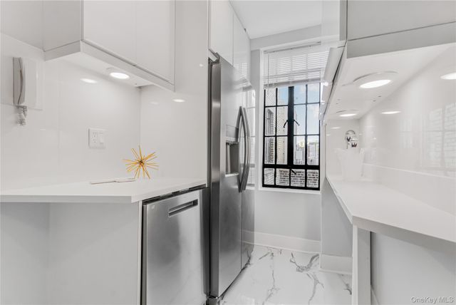101 Lafayette Avenue 10M, Brooklyn, NY 11217