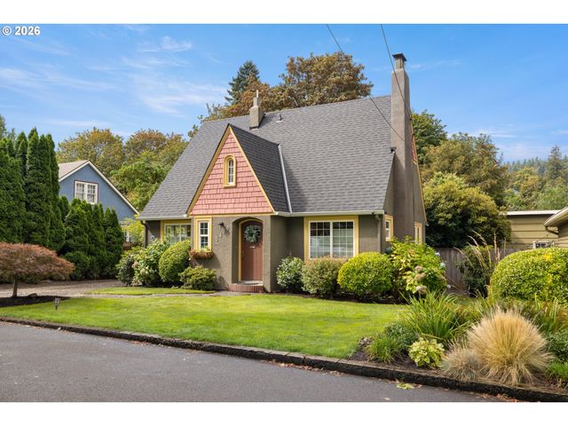 5480 GROVE St, West Linn, OR 97068