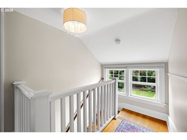 5480 GROVE St, West Linn, OR 97068