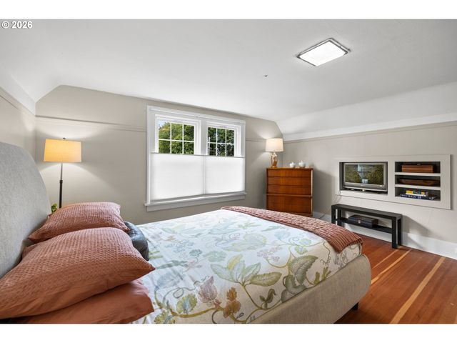 5480 GROVE St, West Linn, OR 97068