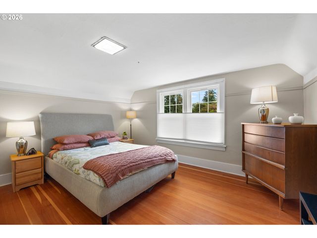 5480 GROVE St, West Linn, OR 97068