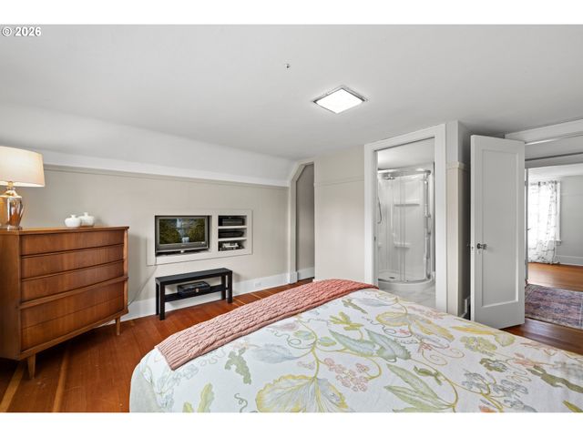 5480 GROVE St, West Linn, OR 97068