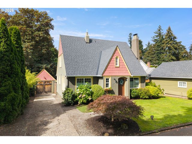 5480 GROVE St, West Linn, OR 97068