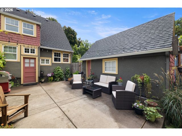 5480 GROVE St, West Linn, OR 97068