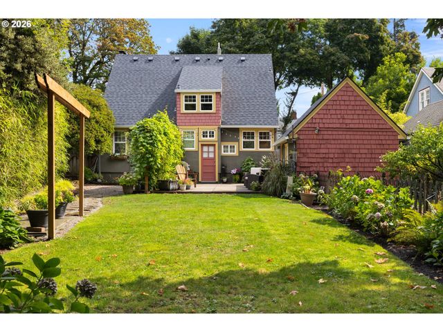 5480 GROVE St, West Linn, OR 97068
