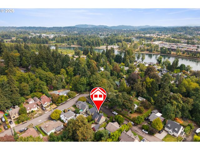 5480 GROVE St, West Linn, OR 97068