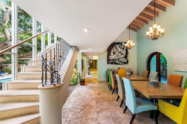 3506 Banyan Cir, Miami, FL 33133