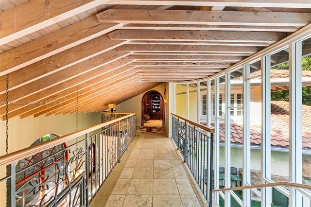 3506 Banyan Cir, Miami, FL 33133