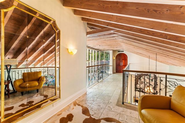 3506 Banyan Cir, Miami, FL 33133