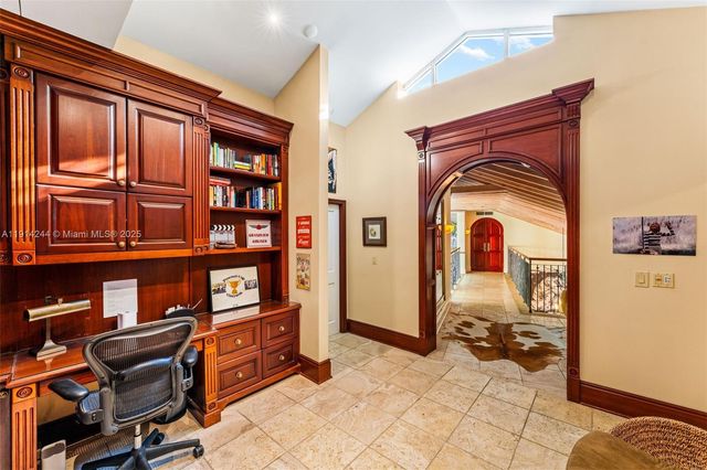 3506 Banyan Cir, Miami, FL 33133