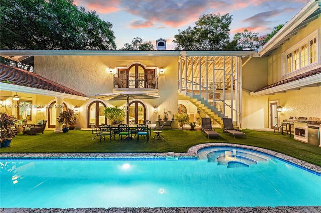 3506 Banyan Cir, Miami, FL 33133