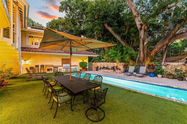 3506 Banyan Cir, Miami, FL 33133