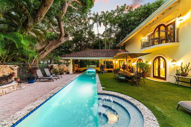 3506 Banyan Cir, Miami, FL 33133