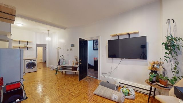 210 Washington Avenue 2, Chelsea, MA 02150