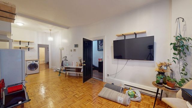 210 Washington Avenue 2, Chelsea, MA 02150