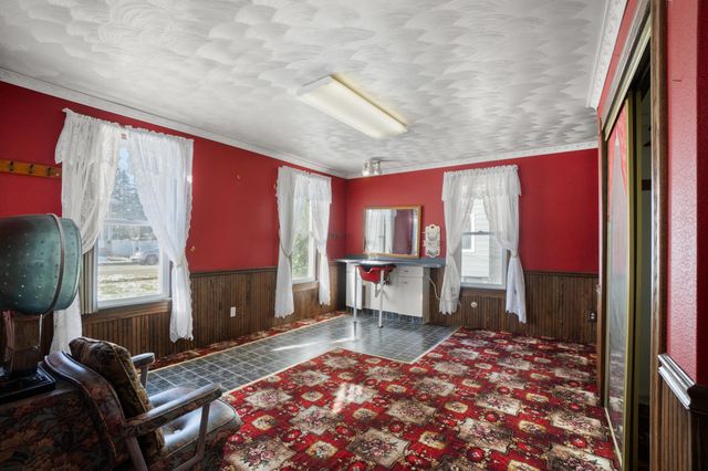 1115 Cooper Street, Jackson, MI 49202