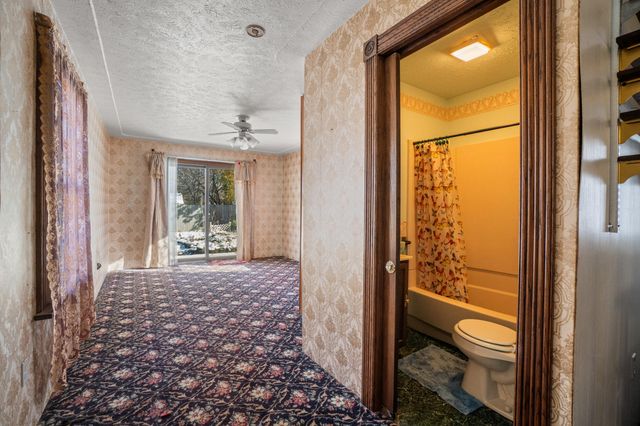 1115 Cooper Street, Jackson, MI 49202