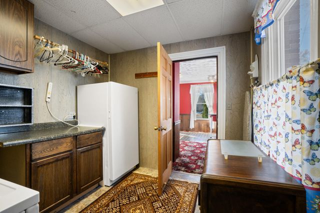 1115 Cooper Street, Jackson, MI 49202