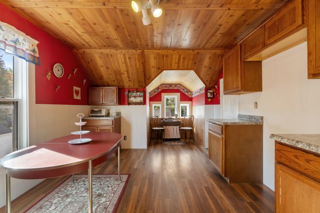 1115 Cooper Street, Jackson, MI 49202