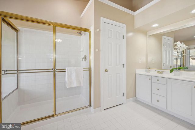 1813 DAWSON ST, Vienna, VA 22182