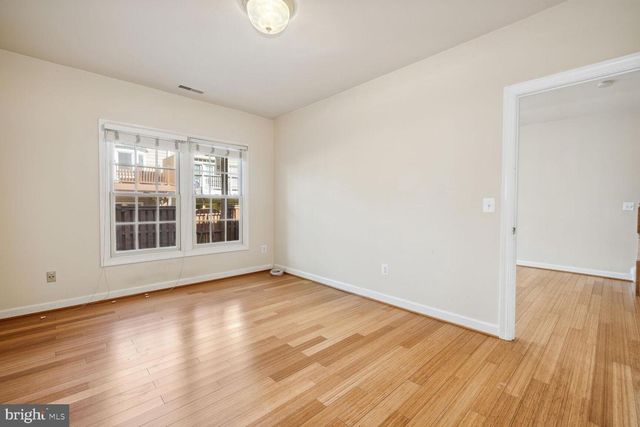 1813 DAWSON ST, Vienna, VA 22182
