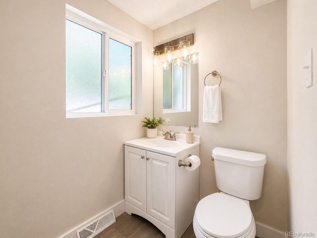 7073 E Warren Dr, Denver, CO 80224