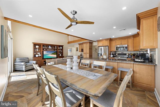 331 N 2ND ST, Surf City, NJ 08008